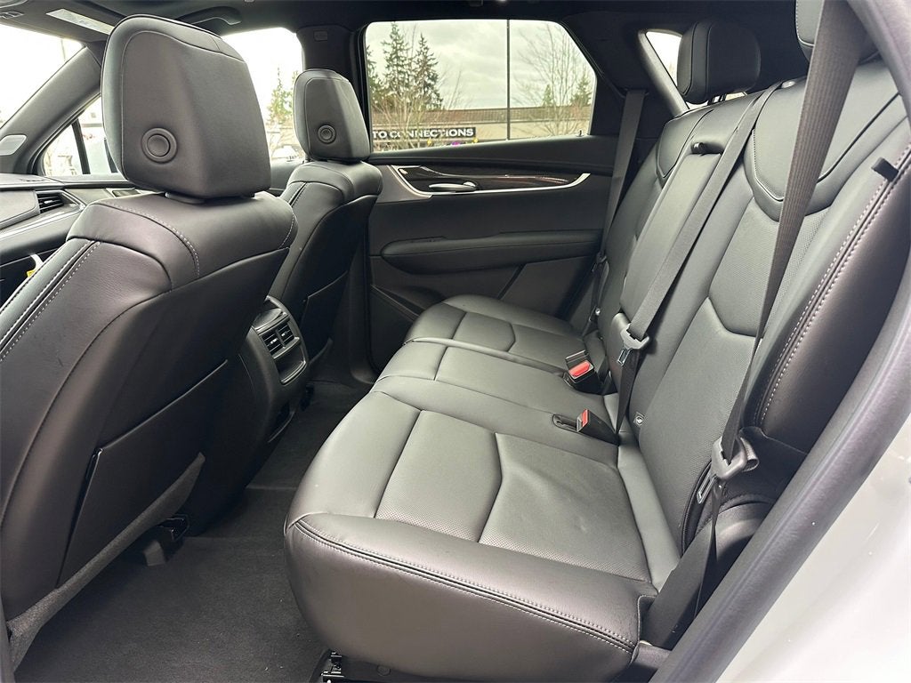 2025 Cadillac XT5 Sport