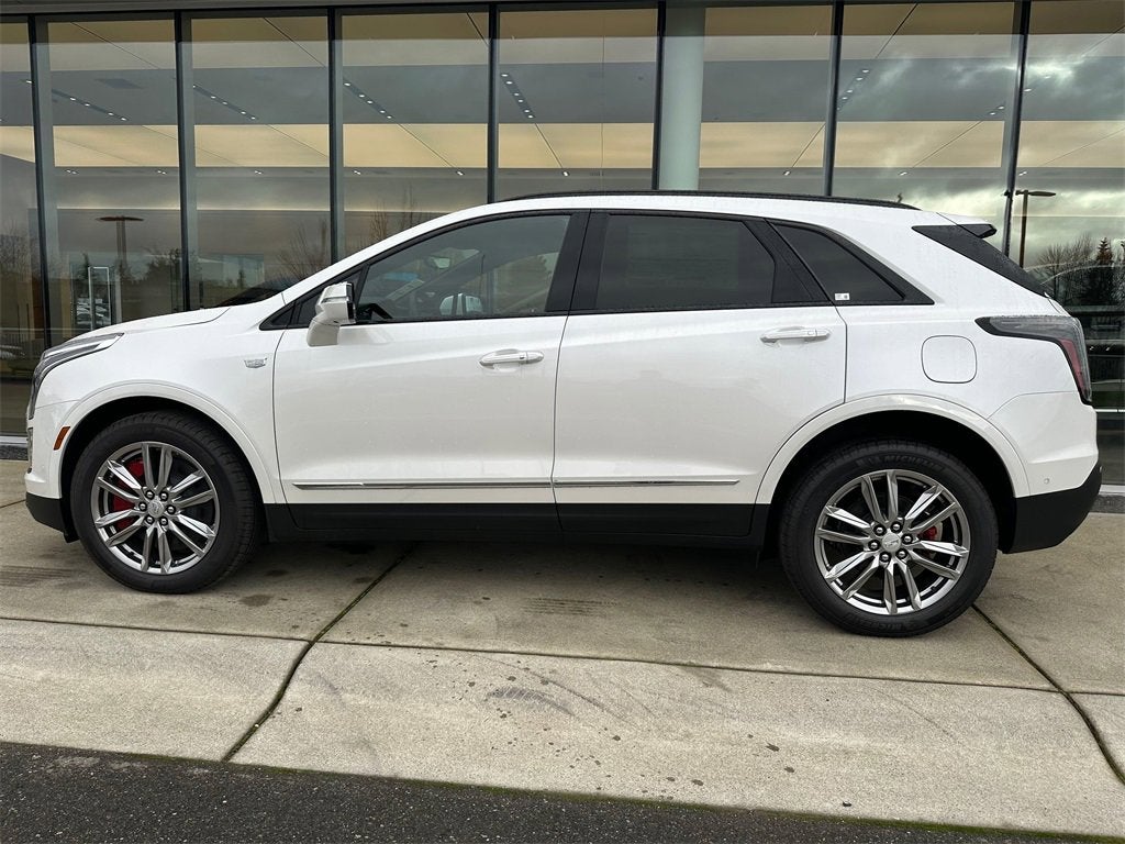 2025 Cadillac XT5 Sport