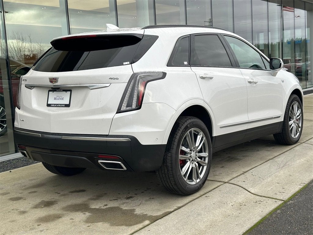 2025 Cadillac XT5 Sport