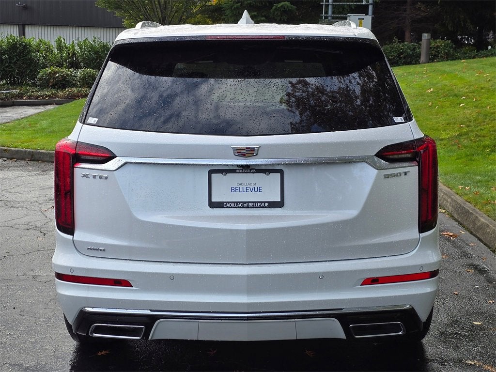 2025 Cadillac XT6 Luxury