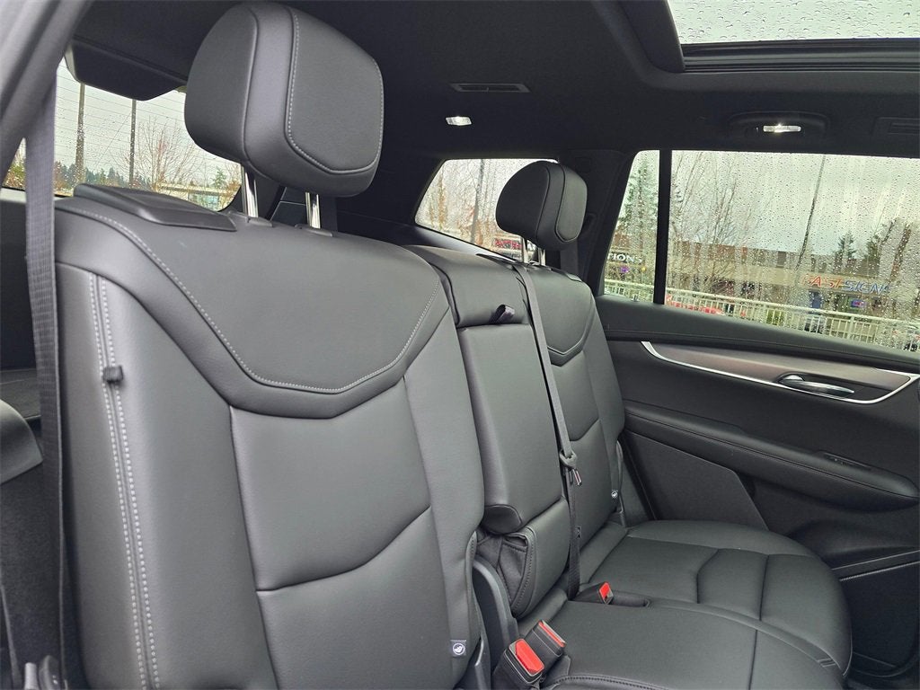 2025 Cadillac XT6 Luxury