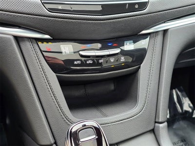 2025 Cadillac XT6 Luxury