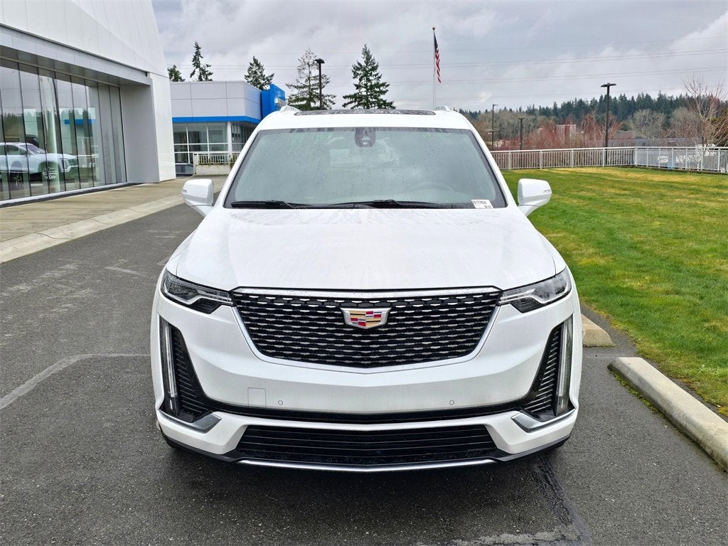 2025 Cadillac XT6 Luxury