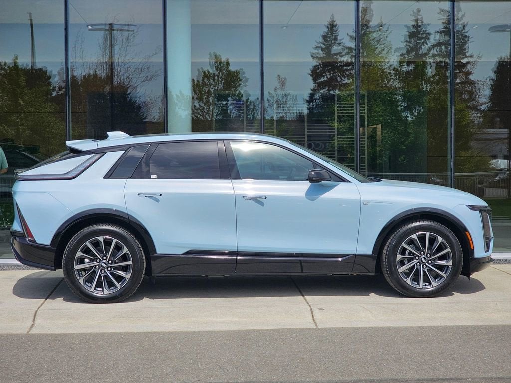 2026 Cadillac LYRIQ Sport