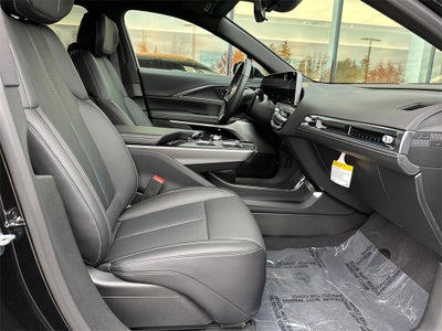 2025 Cadillac LYRIQ Sport 2