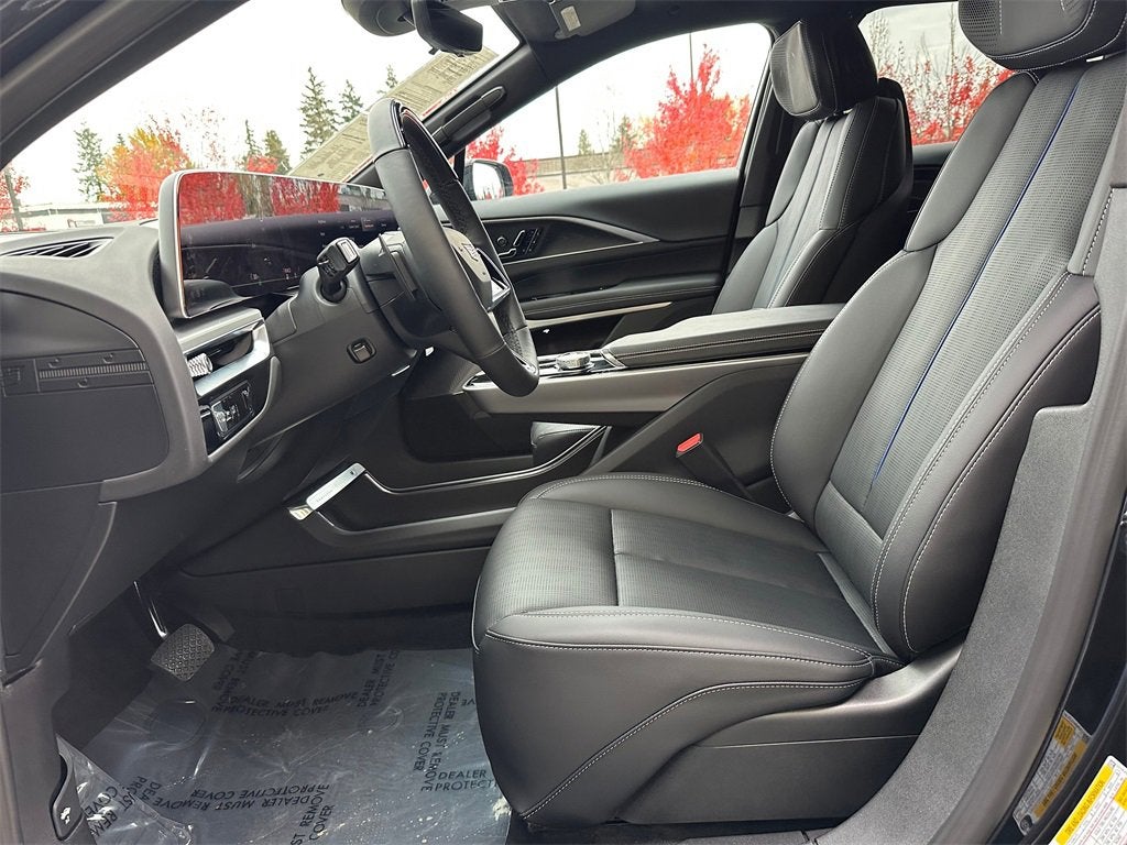 2025 Cadillac LYRIQ Sport 2