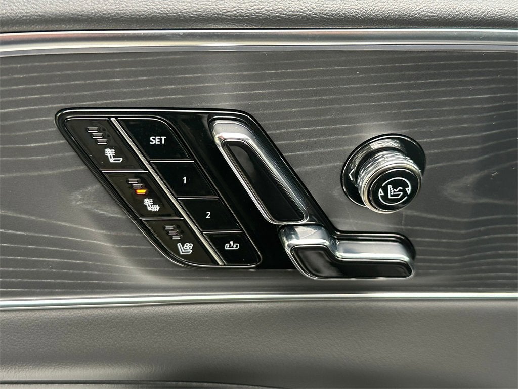 2025 Cadillac LYRIQ Sport 2