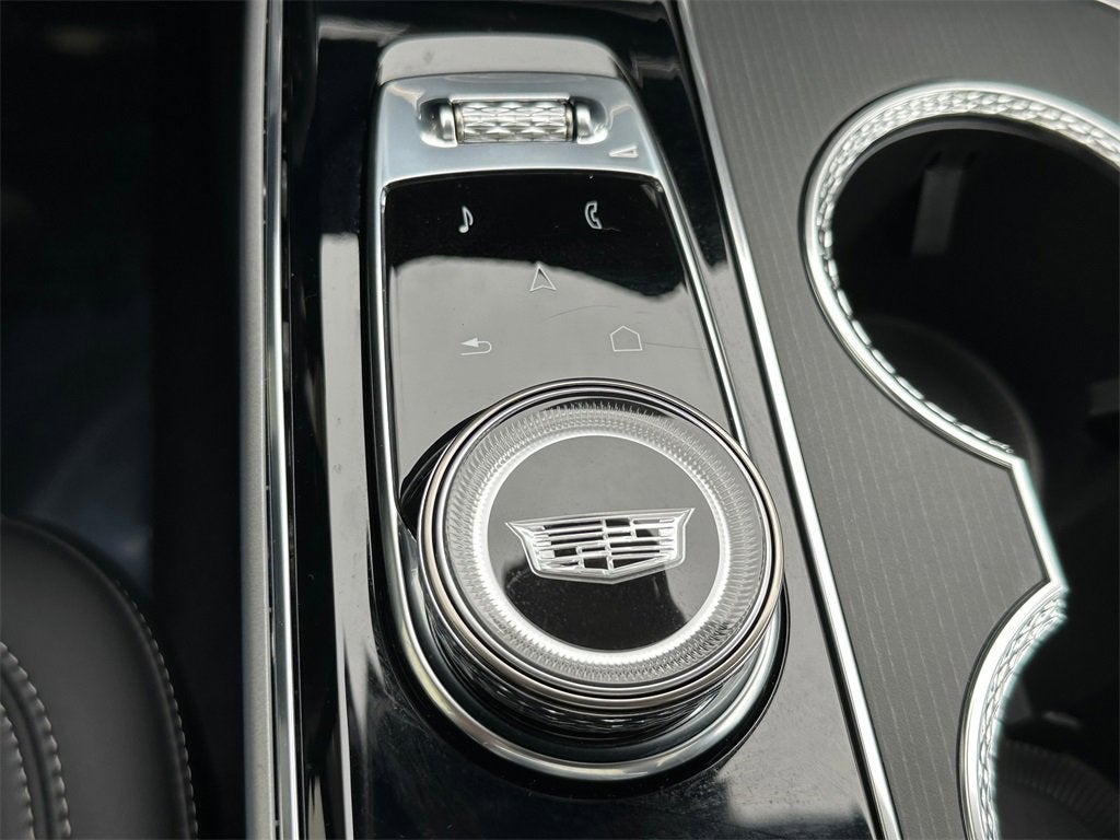 2025 Cadillac LYRIQ Sport 2