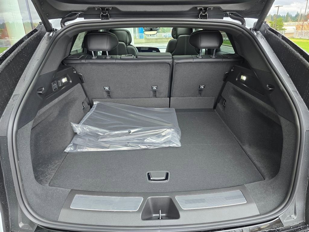 2026 Cadillac LYRIQ Premium Sport