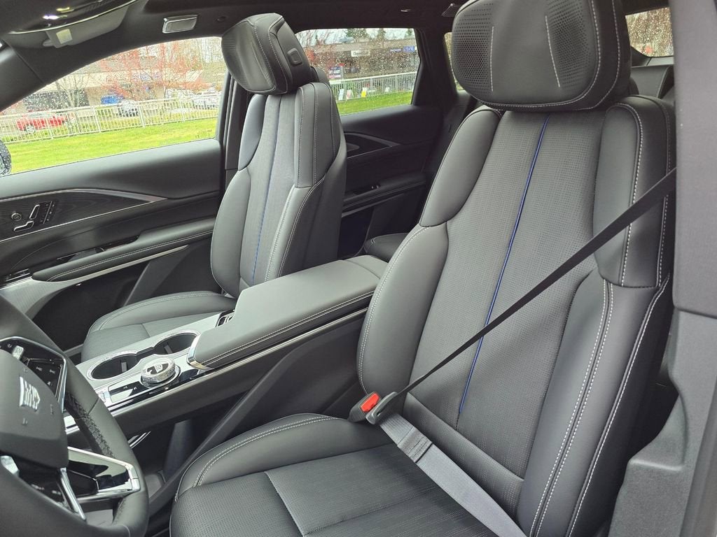 2026 Cadillac LYRIQ Premium Sport