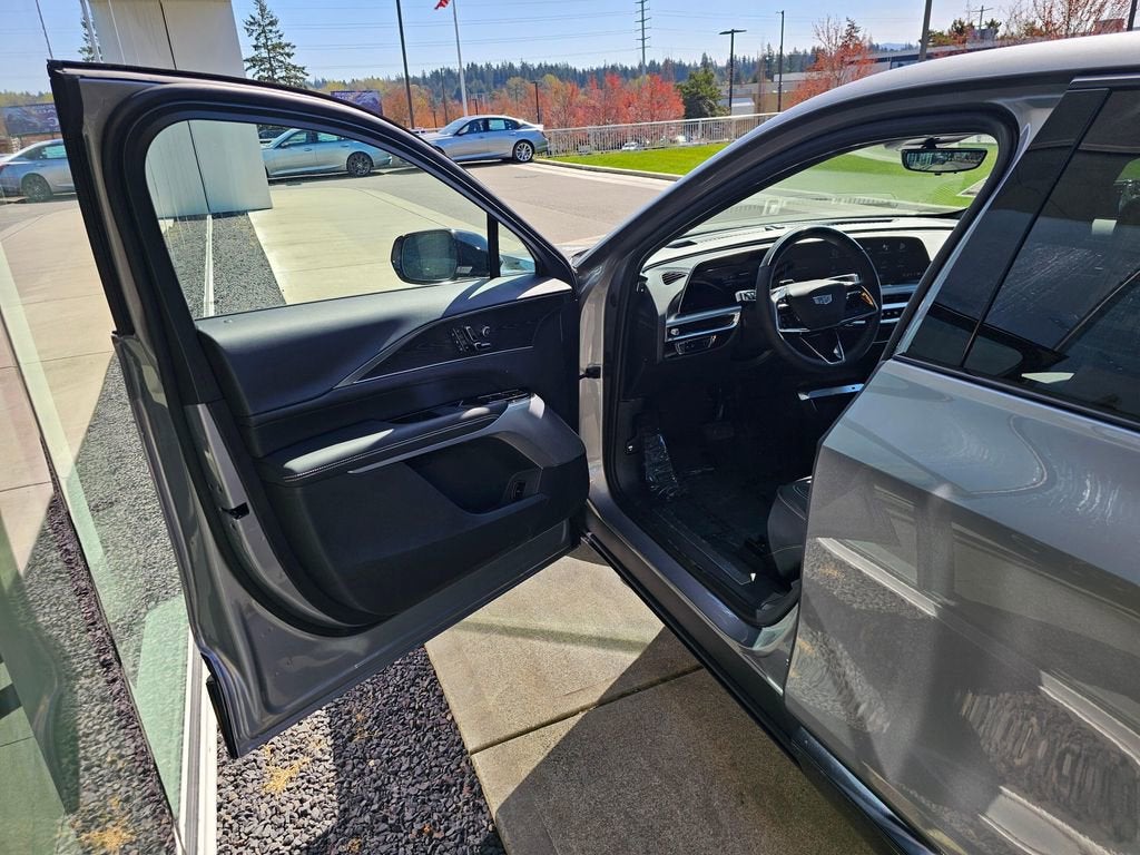 2026 Cadillac LYRIQ Premium Sport