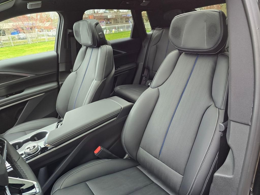 2026 Cadillac LYRIQ Premium Sport