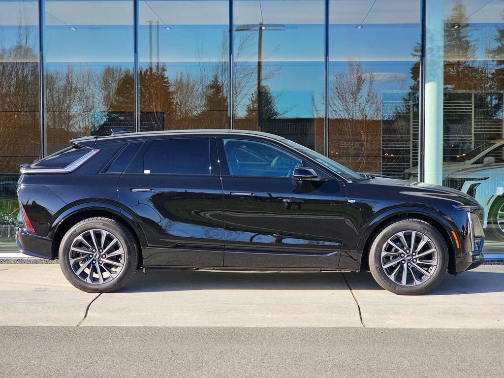 2026 Cadillac LYRIQ Premium Sport