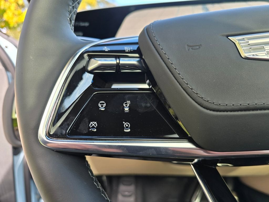 2025 Cadillac LYRIQ Sport 3