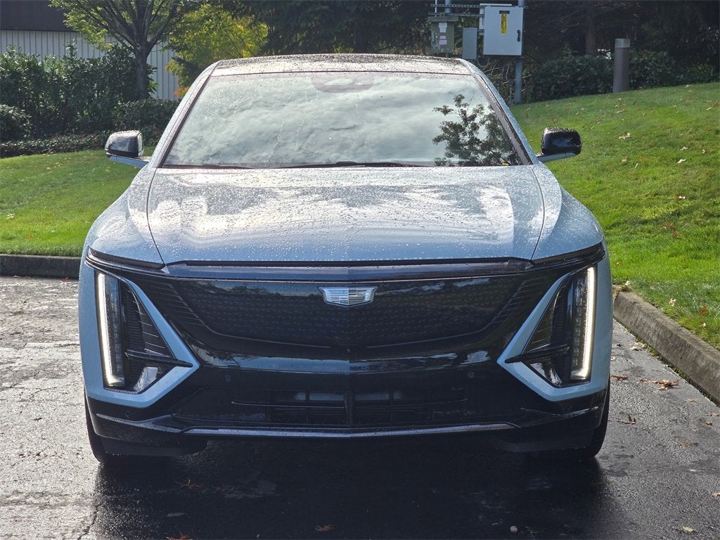 2025 Cadillac LYRIQ Sport 3