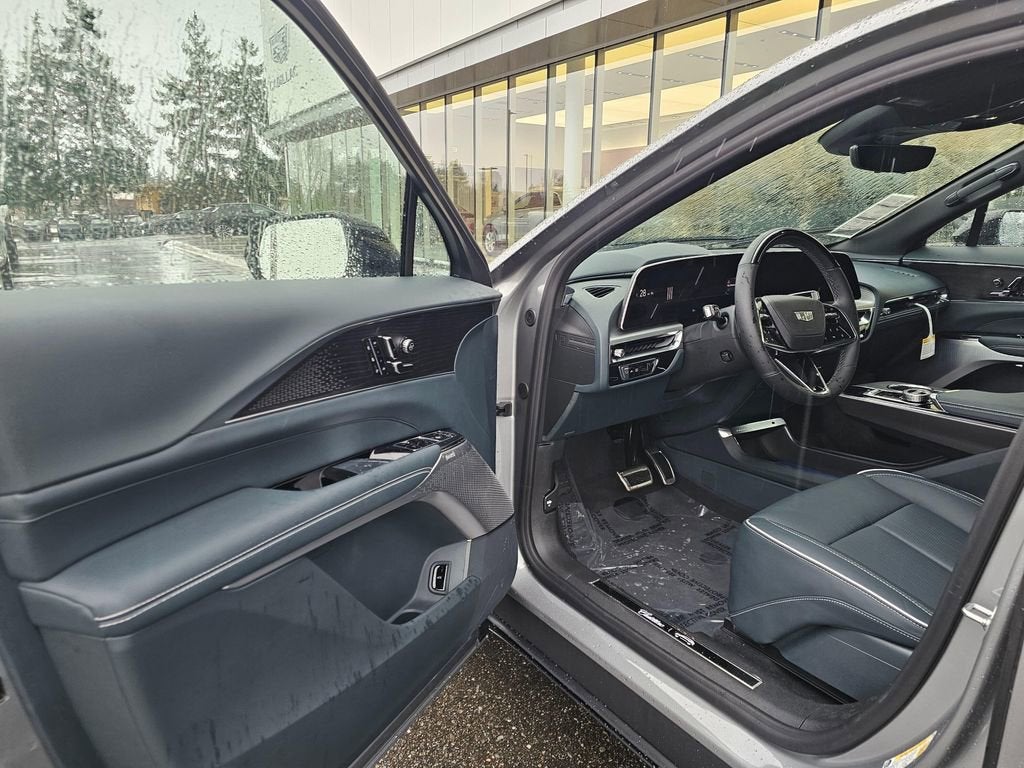 2026 Cadillac LYRIQ Signature Sport