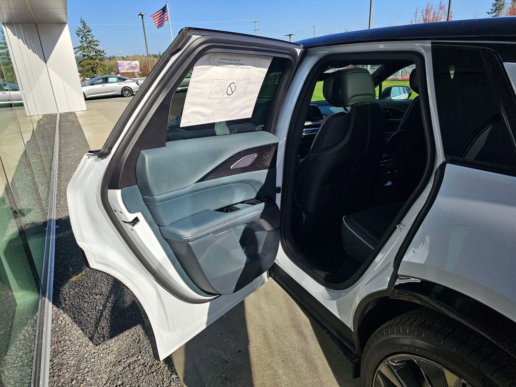 2026 Cadillac LYRIQ Signature Sport