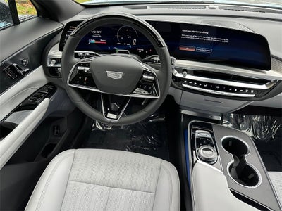 2025 Cadillac LYRIQ Sport 3