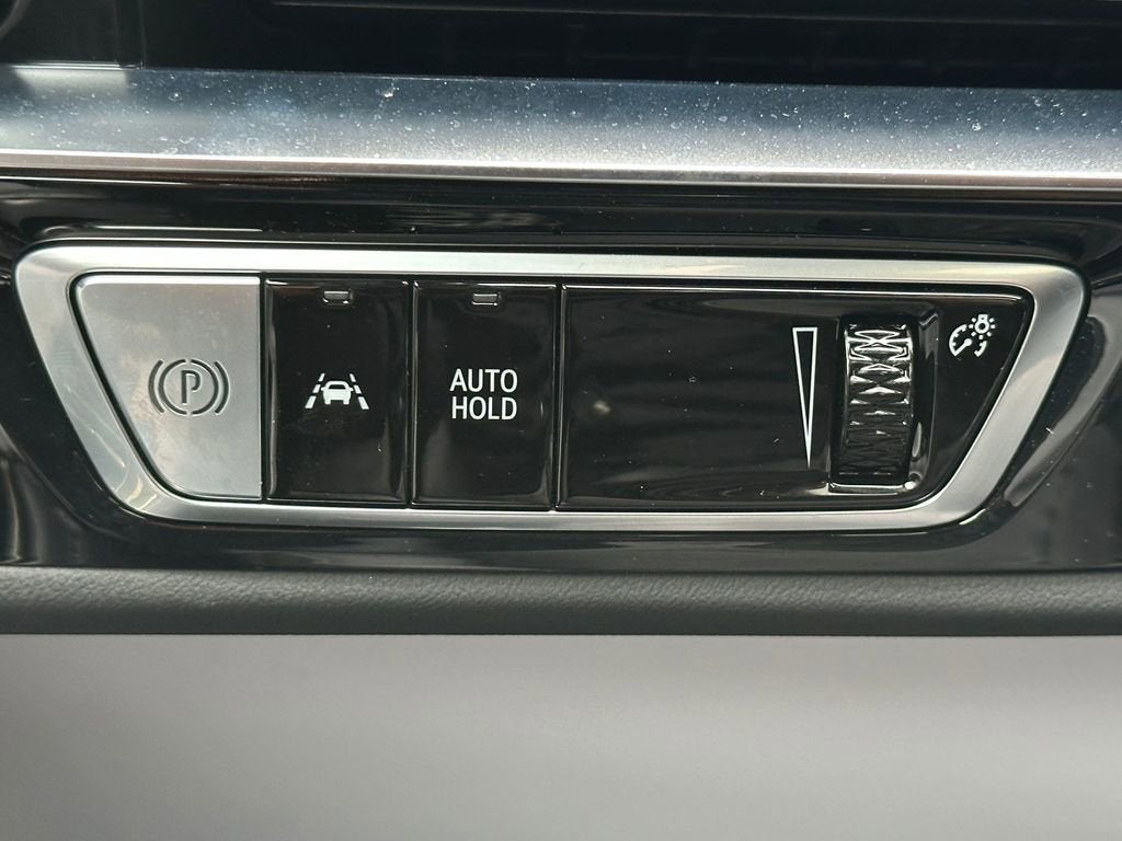 2025 Cadillac LYRIQ Sport 3