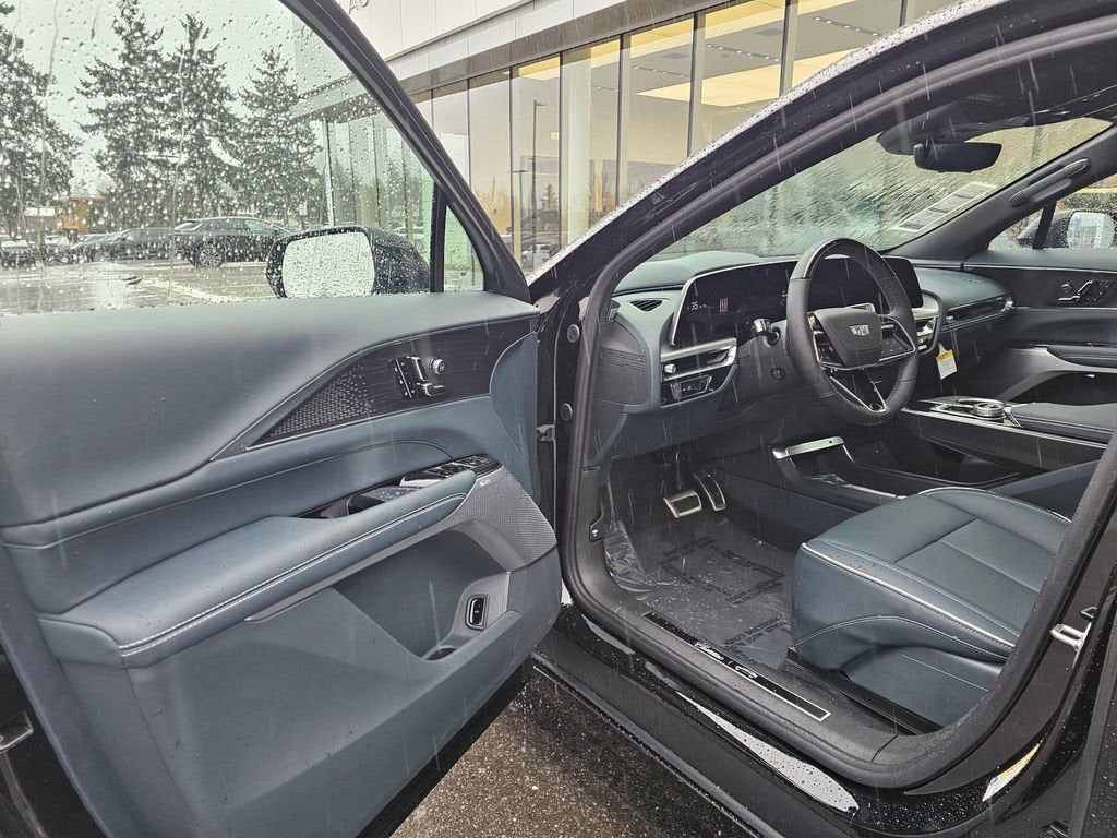 2026 Cadillac LYRIQ Signature Sport