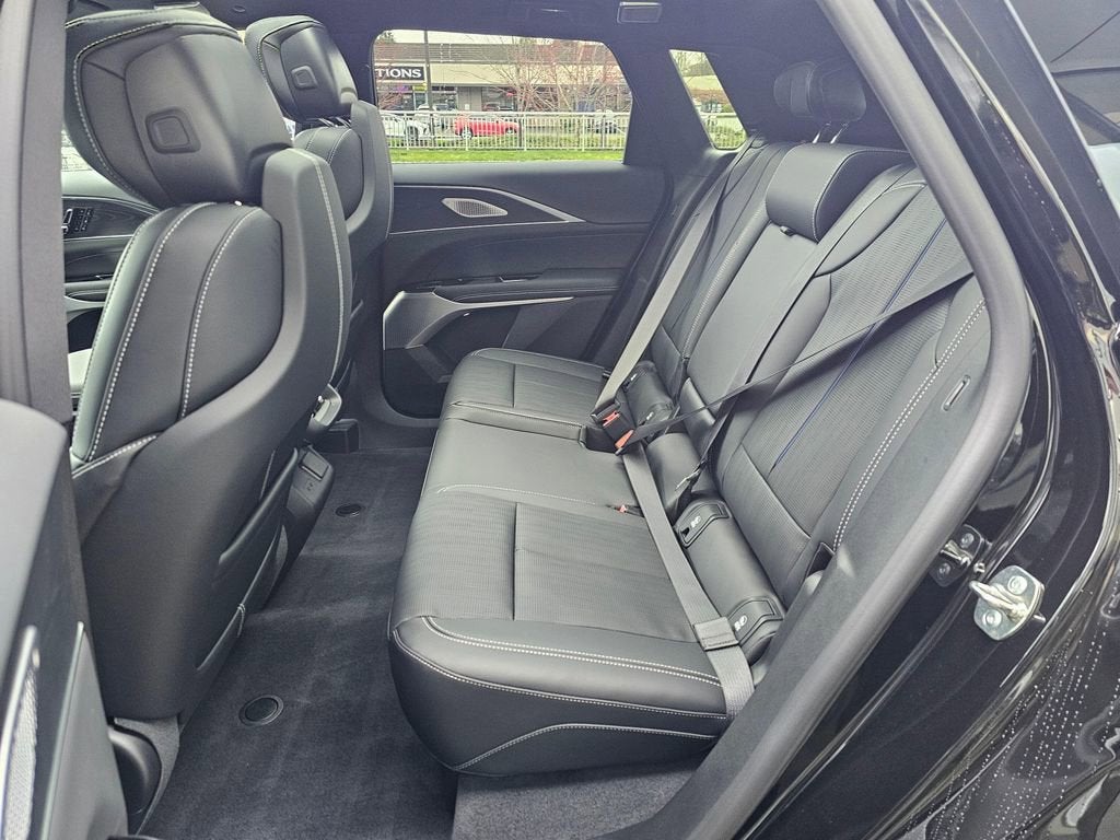 2026 Cadillac LYRIQ Signature Sport