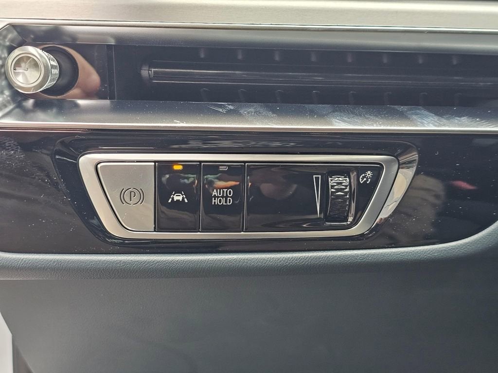 2026 Cadillac LYRIQ Signature Sport