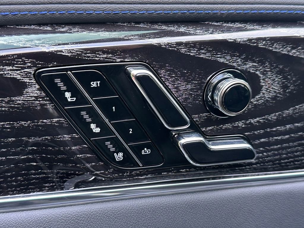 2026 Cadillac ESCALADE IQL Luxury