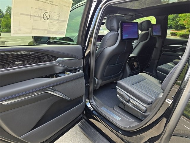 2026 Cadillac ESCALADE IQL Sport