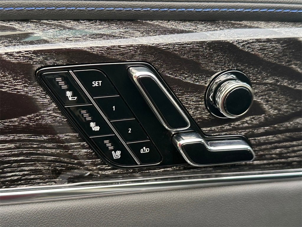 2026 Cadillac ESCALADE IQL Sport