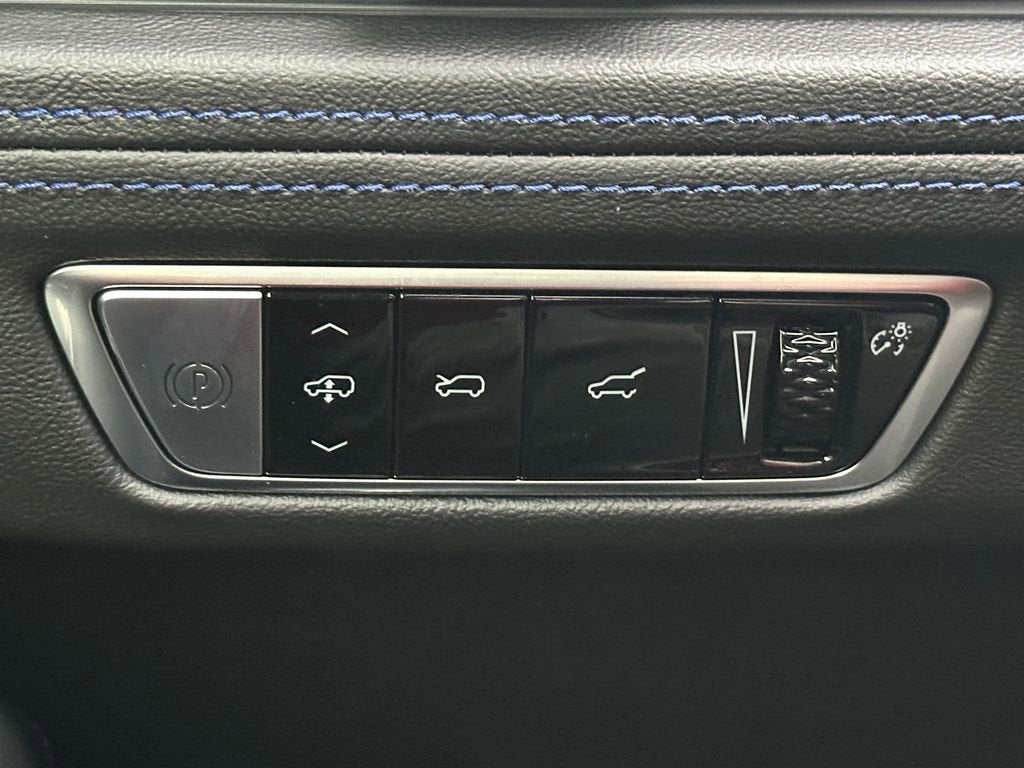 2026 Cadillac ESCALADE IQL Sport