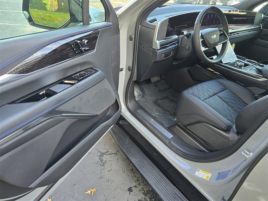 2026 Cadillac ESCALADE IQL Sport