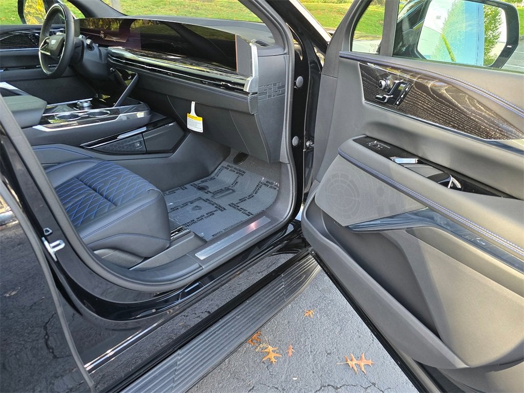 2026 Cadillac ESCALADE IQL Sport