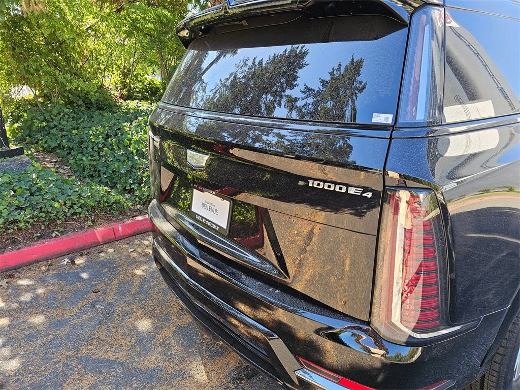 2026 Cadillac ESCALADE IQL Sport