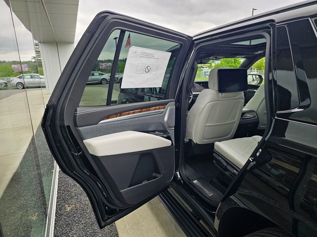 2026 Cadillac Escalade Platinum Sport