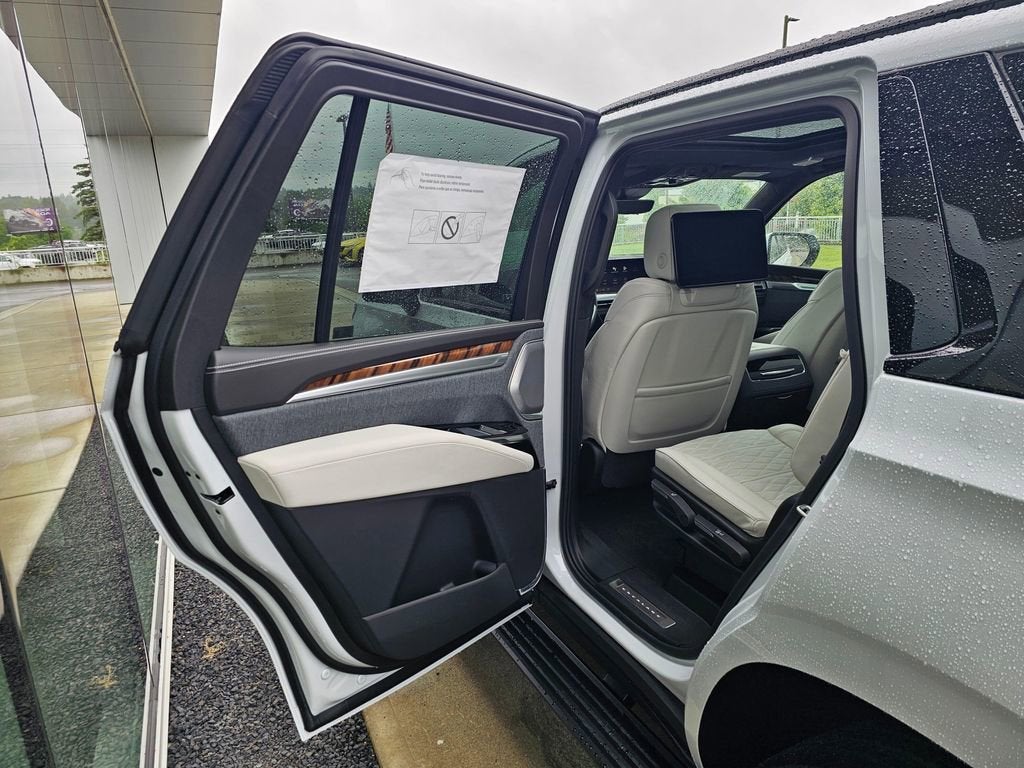 2026 Cadillac Escalade Platinum Sport