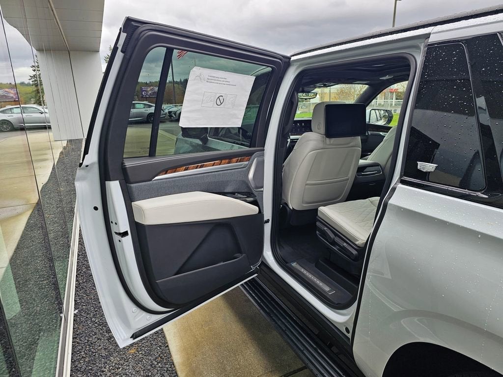 2026 Cadillac Escalade ESV Platinum Sport