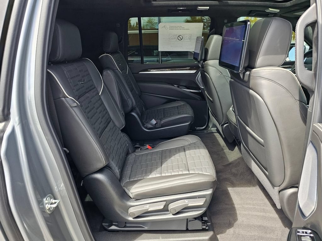 2026 Cadillac Escalade ESV Platinum Sport