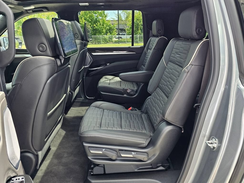 2026 Cadillac Escalade ESV Platinum Sport