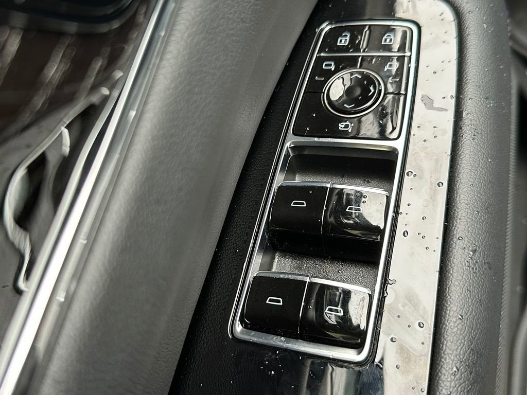 2025 Cadillac ESCALADE IQ Luxury 1