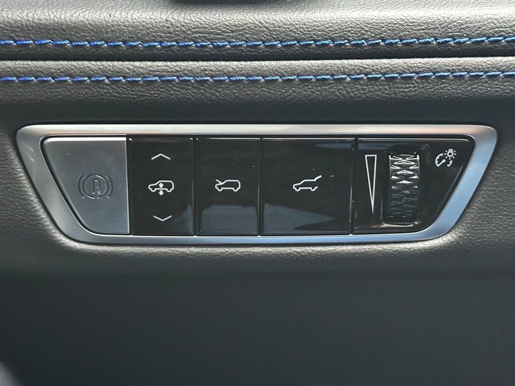 2025 Cadillac ESCALADE IQ Luxury 1