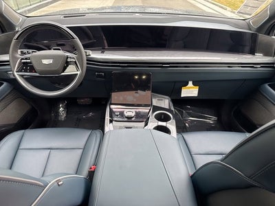2025 Cadillac ESCALADE IQ Luxury 2