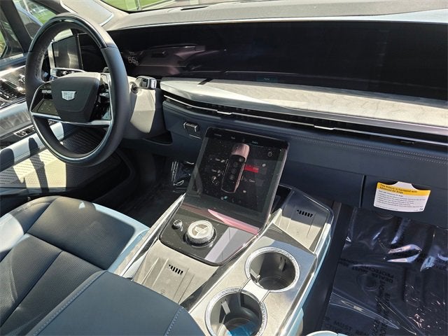 2025 Cadillac ESCALADE IQ Luxury 2