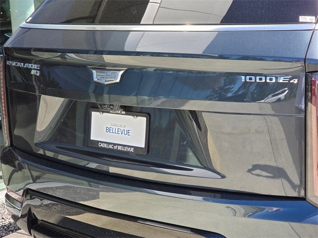 2025 Cadillac ESCALADE IQ Luxury 2