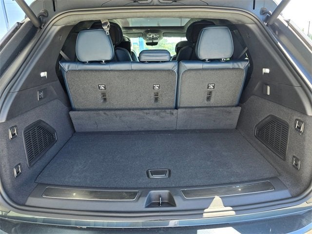 2025 Cadillac ESCALADE IQ Luxury 2