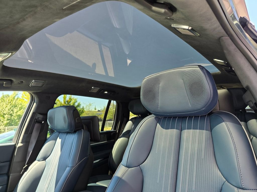 2025 Cadillac ESCALADE IQ Luxury 2