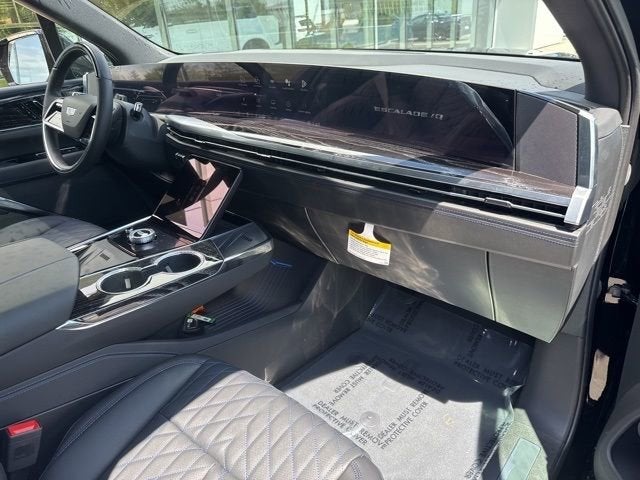 2026 Cadillac ESCALADE IQ Sport