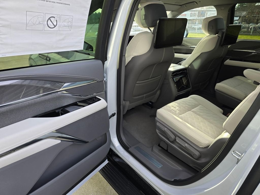 2026 Cadillac ESCALADE IQ Sport