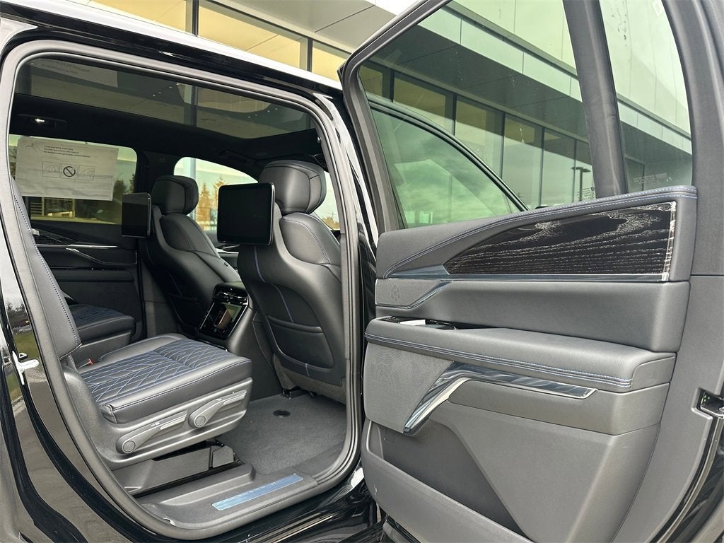 2026 Cadillac ESCALADE IQ Sport
