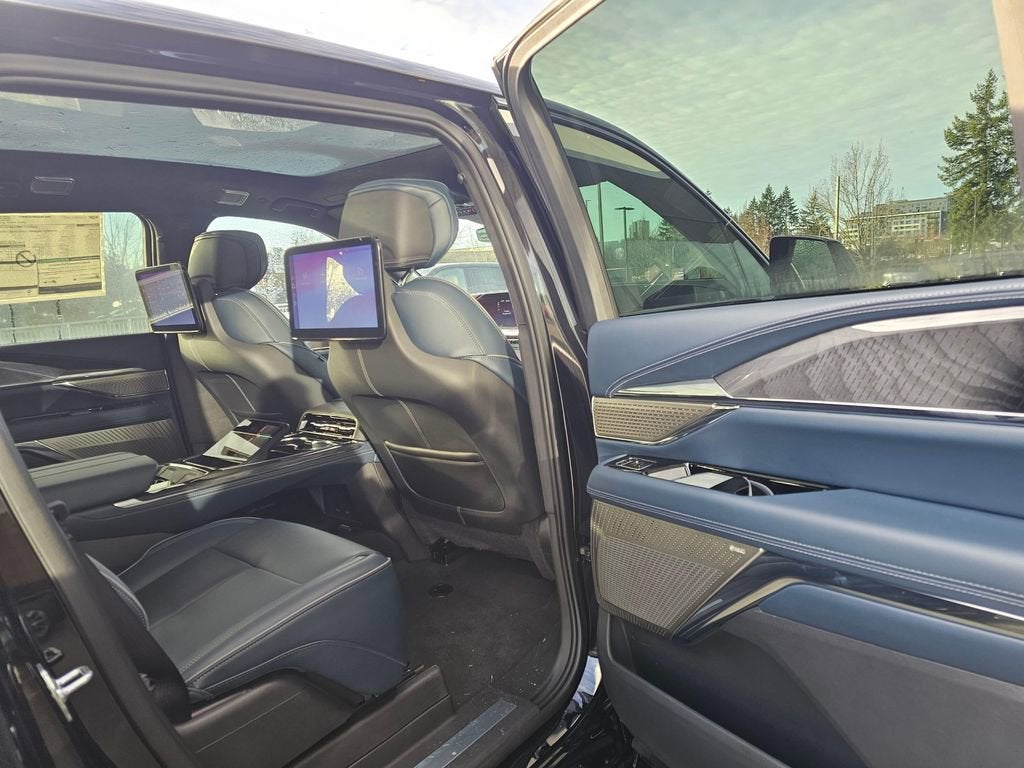 2025 Cadillac ESCALADE IQ Sport 2