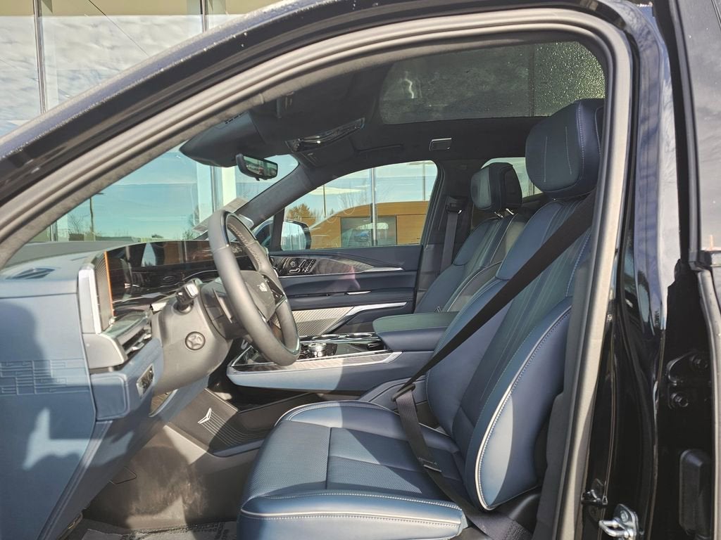 2025 Cadillac ESCALADE IQ Sport 2